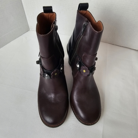 Coach Moto Tea Rose Leather Booties Oxblood Block Heel Ankle Boots Size 6.5 - Picture 3 of 16
